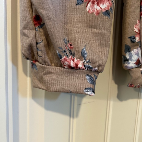 Floral Jumpsuit with pockets - Picture 3 of 5